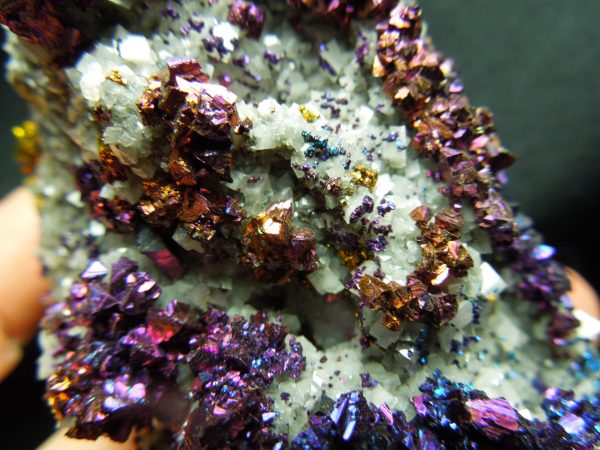 Chalcopyrite on Dolomite Discount