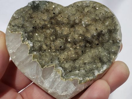 Druzy Quartz w  Manganese Heart For Discount