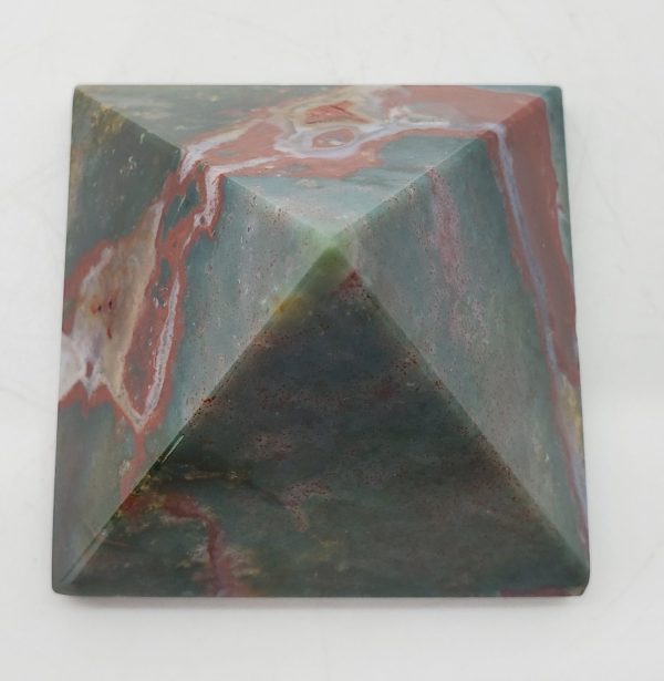 Bloodstone Pyramid Online now