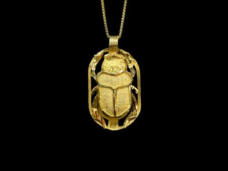 18k Scarab Pendant For Sale