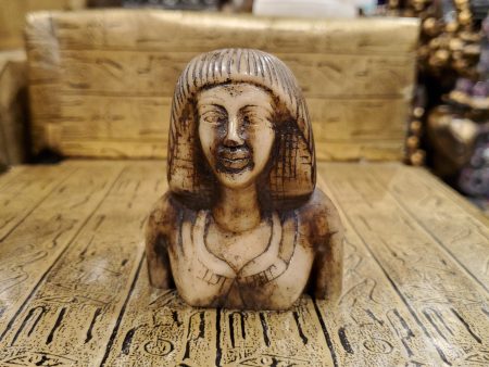 Egyptian Queen Statue - Made in Egypt Online